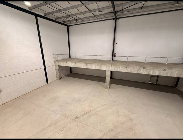 480M² WAREHOUSE FOR SALE IN FIRGROVE INDUSTRIAL ESTATE